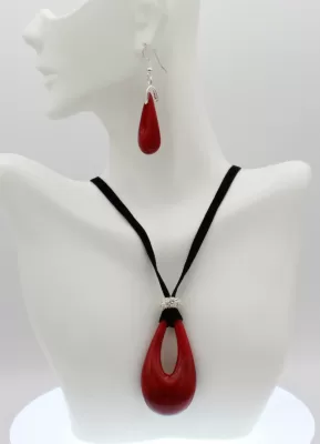 large red Murano glass drop pendant with a touch of bling and matching earrings