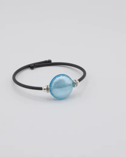 Snap memory bracelet with black band and flat Murano ice blue glass bead and bling details