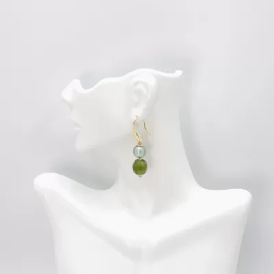 Double beveled Murano glass drop earring